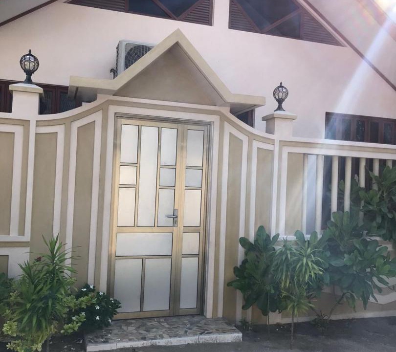 Photo of Buildings in Velidhoo