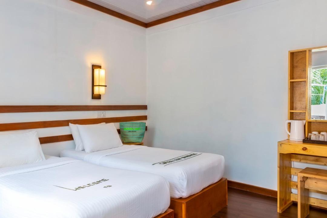 Photo of Bedroom in Omadhoo