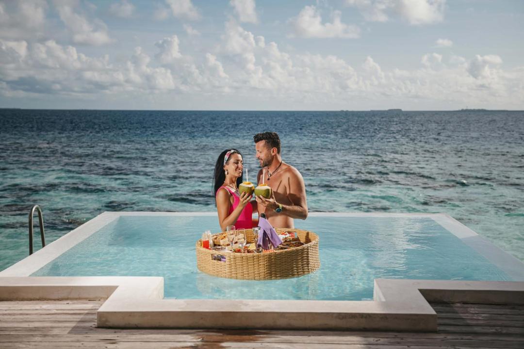 Photo of Human In Picture in Rinbudhoo