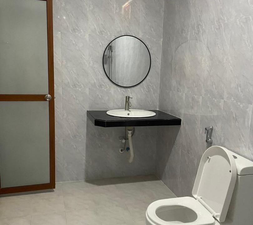 Photo of Bathroom in Hulhudhoo