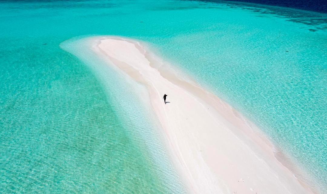 Photo of Human In Picture in Maamigili