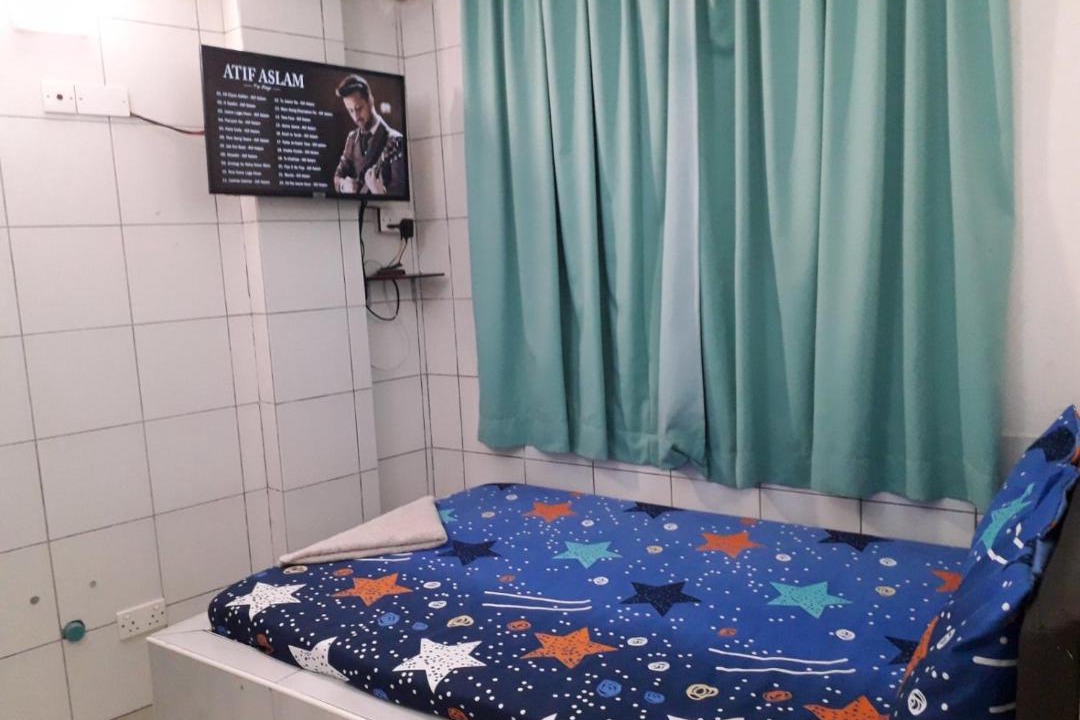 Photo of Bedroom in Male