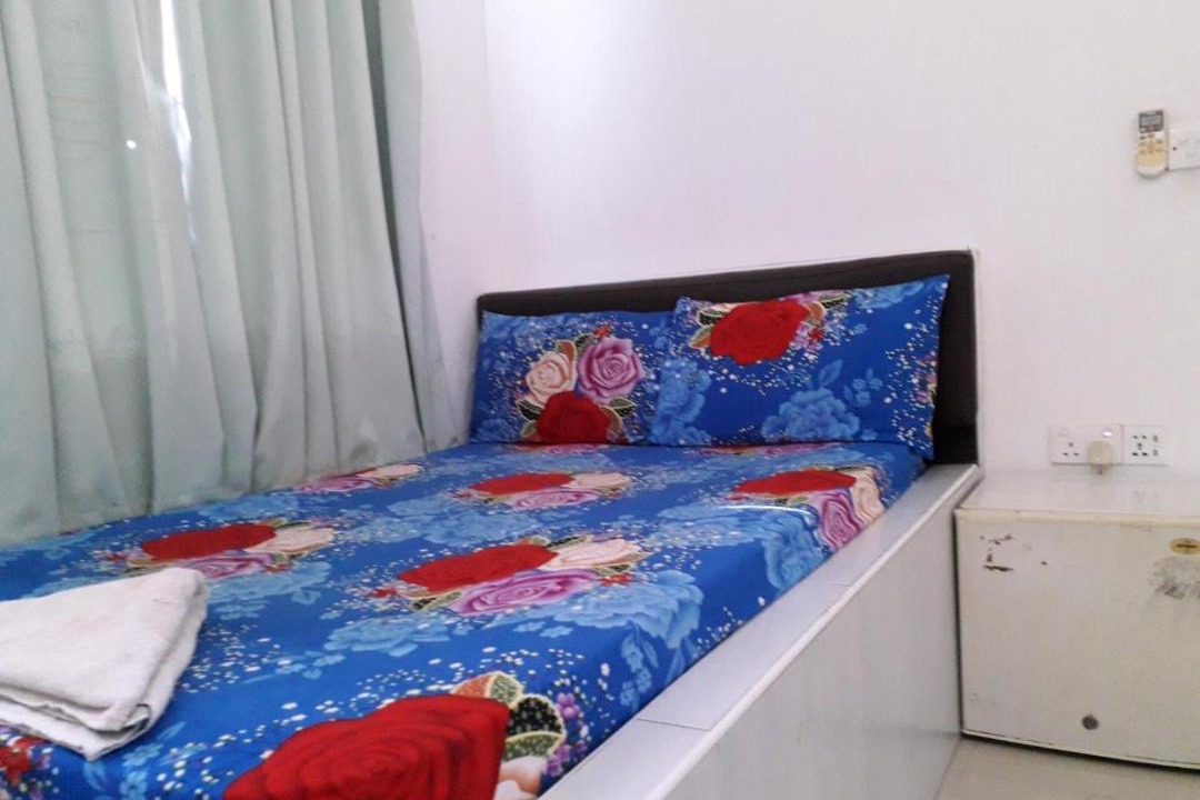 Photo of Bedroom in Male