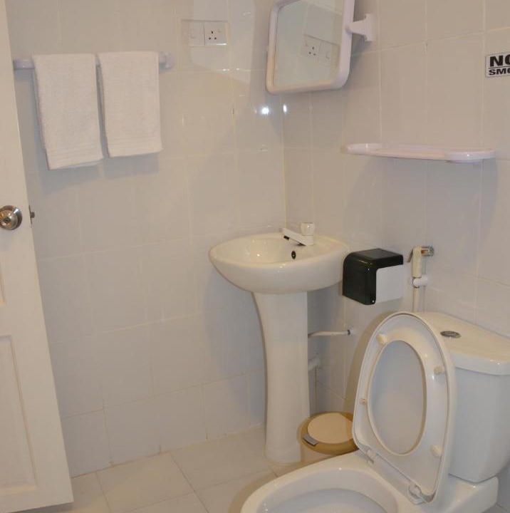 Photo of Bathroom in Fodhdhoo