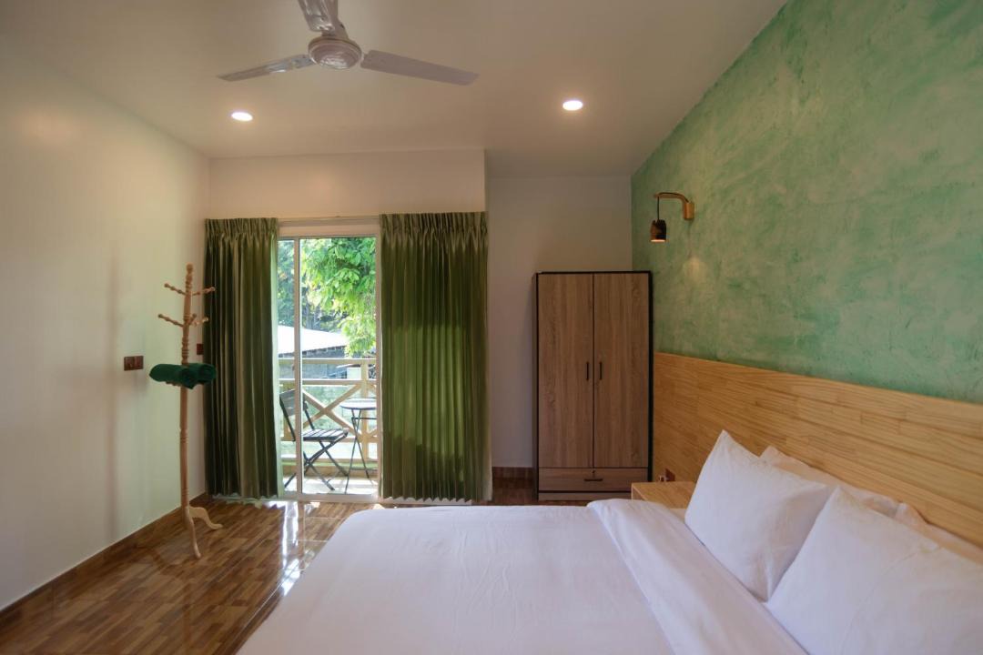 Photo of Bedroom in Omadhoo