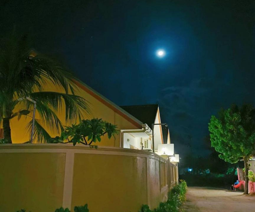 Photo of Buildings in Velidhoo
