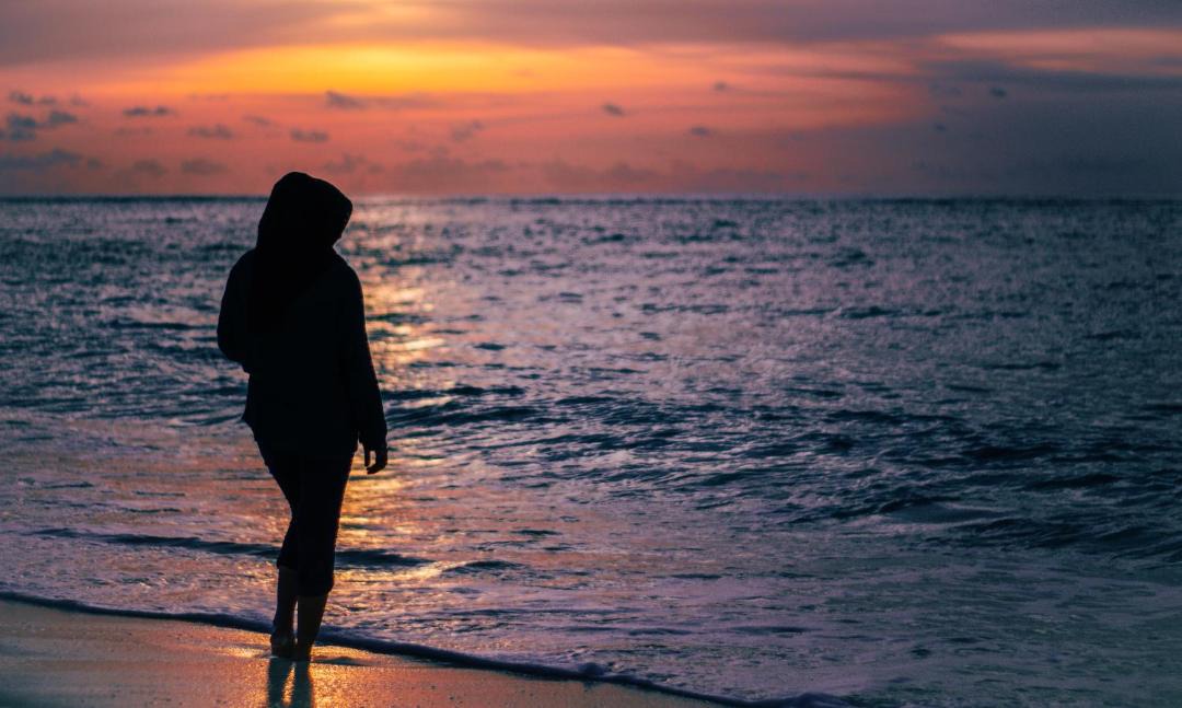 Photo of Human In Picture in Feridhoo
