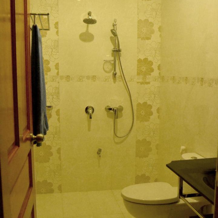 Photo of Bathroom in Hulhudhoo