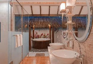 Photo of Bathroom in Bandos Island