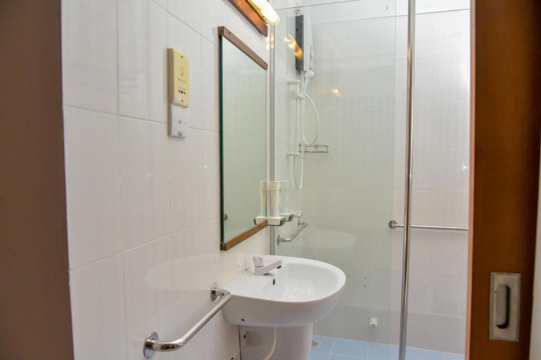 Photo of Bathroom in Himmafushi