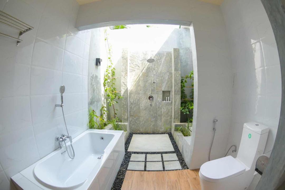 Photo of Bathroom in Fuvahmulah