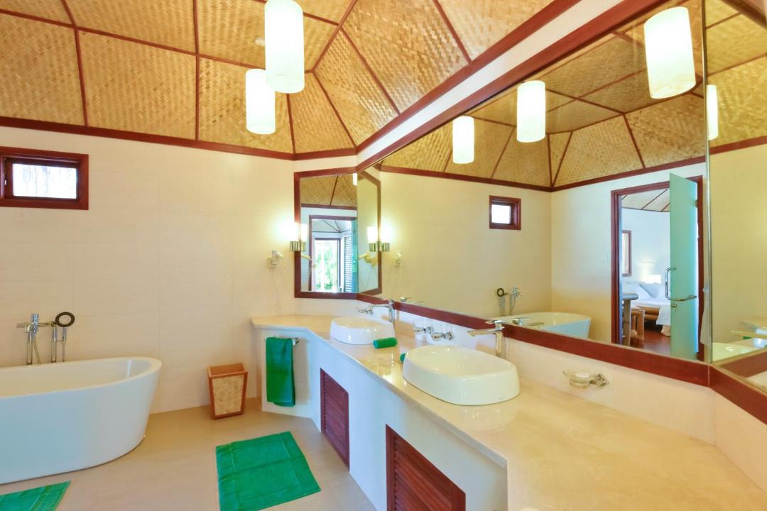 Photo of Bathroom in Thulhaagiri