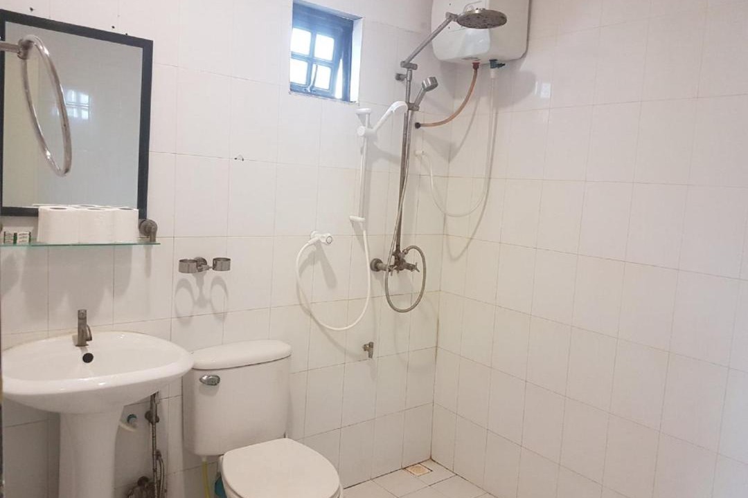 Photo of Bathroom in Thulusdhoo Island
