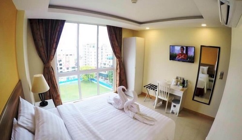 Deluxe Double Room, 1 King Bed, City View