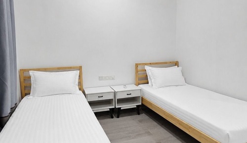 Standard Twin Room