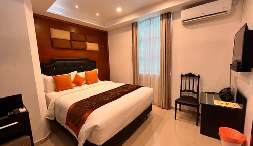 Deluxe Double Room, Partial Sea View