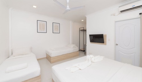 Deluxe Quadruple Room, Garden View