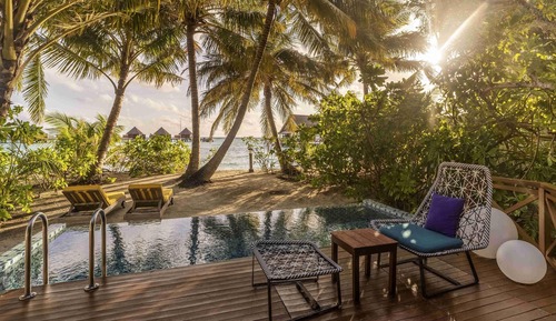Villa (Beach Pool)