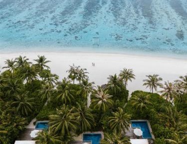 Sunset Beach Villa with private pool & free access to VIP seaplane lounge on arrival with $50 Spa credit