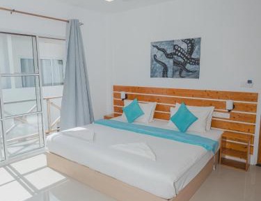 Double Room with Balcony (2 Adults + 1 Child)