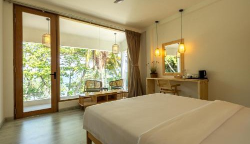 Deluxe Double or Twin Room with Seaview