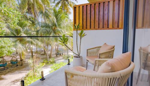 Deluxe Double or Twin Room with Balcony