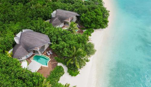 Overwater &amp; Beach Escape One-Bedroom Villa