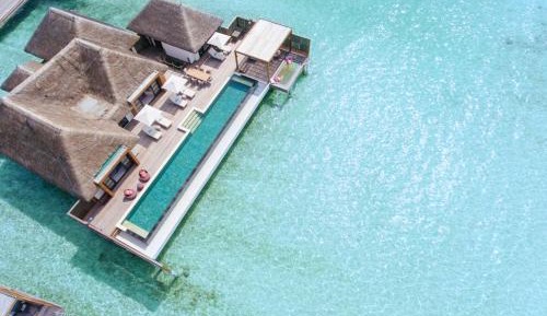 Sunrise Three-Bedroom Water Suite - Room Rate inclusive of breakfast for 6 adults