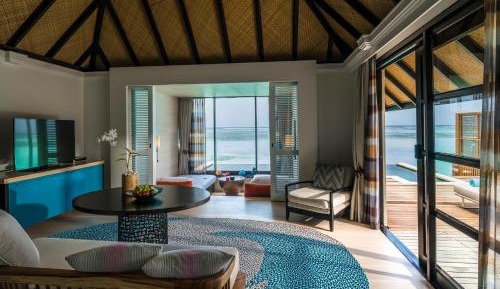 Sunrise Family Water Villa with Pool - Room Rate inclusive of breakfast for 4 adults