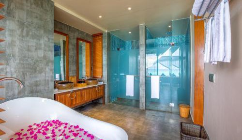 Ocean Villa Horizon with Jacuzzi