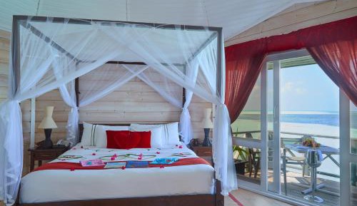 Sangu Honeymoon Suite