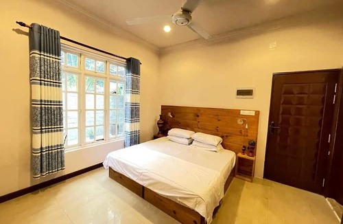 Thulusdhoo Island Hotel | Orimas Retreat