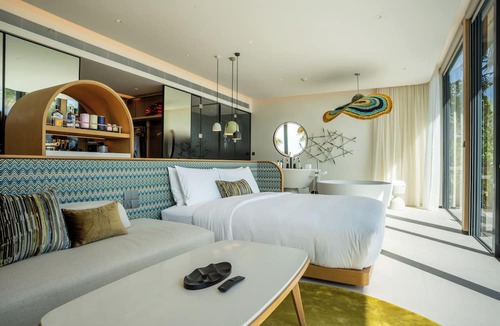 Emboodhoo Lagoon Hotel | SO/Maldives