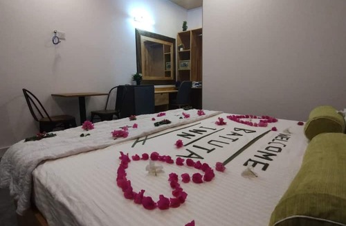 Thulusdhoo Island House | Batuta Maldives Inn