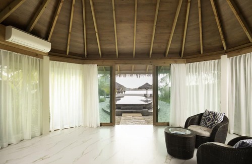 Kihaadhuffaru Island Resort | Kihaa Maldives