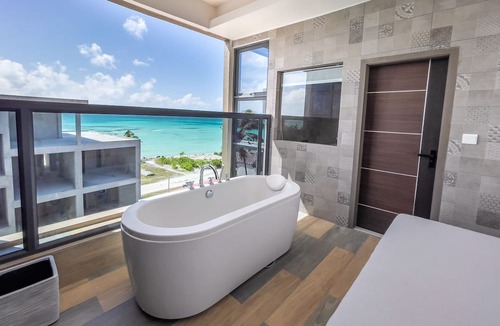 Dhiffushi House | Sky Beach Maldives Hotel
