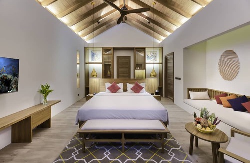 Mandhoo Hotel | Fiyavalhu Resort Maldives