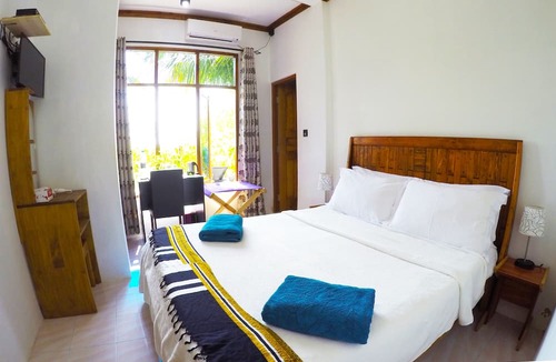 Guraidhoo House | Ithaa Beach Maldives