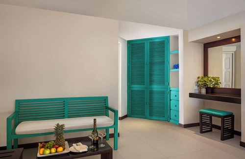 Lhohifushi Resort | Adaaran Select Huduran Fushi - with 24hrs Premium All Inclusive