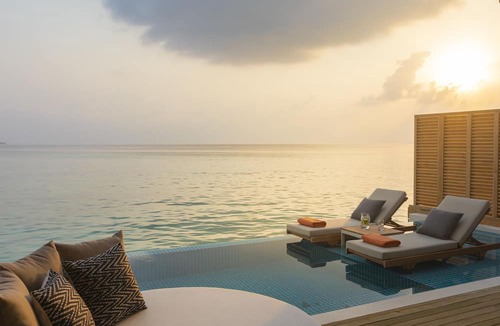 Raa Atoll Resort | Emerald Faarufushi Resort & Spa