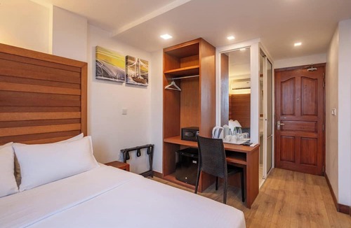 Hulhumale House | Express Inn