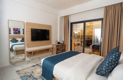Gulhi Hotel | Arrival Beach and Spa at Gulhi