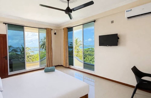 Himmafushi House | Noah Private Beach House