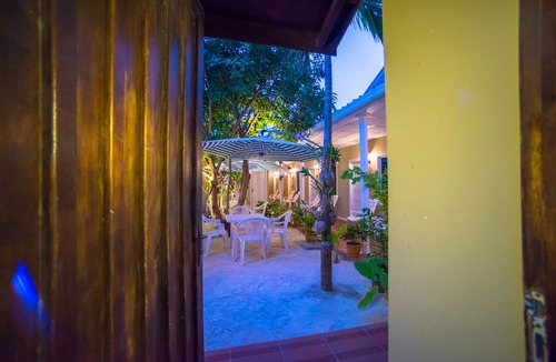 Ukulhas Hotel | Gunbaru Inn