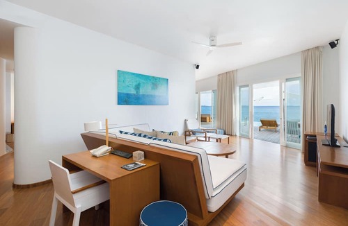 Finolhas Island Resort | Amilla Maldives