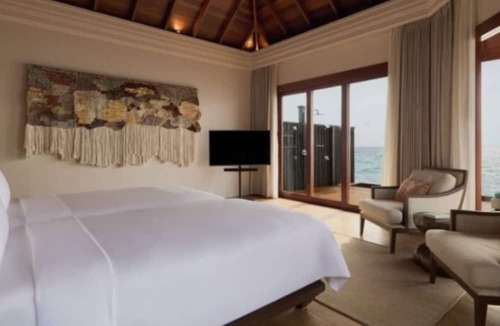 Mudhdhoo Hotel | Dusit Thani Maldives