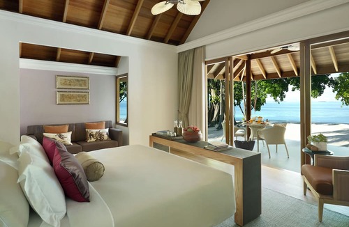 Mudhdhoo Hotel | Dusit Thani Maldives
