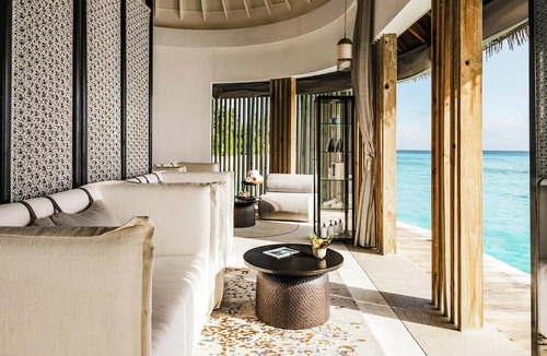 Maamunagau Island Resort | Intercontinental Maldives Maamunagau Resort