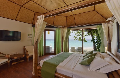 Mushimasgali Resort | Safari Island Resort