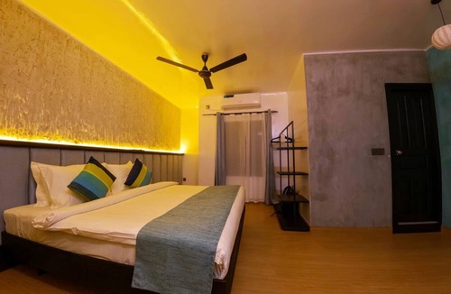 Goidhoo Villa | Deluxe Double Pool View